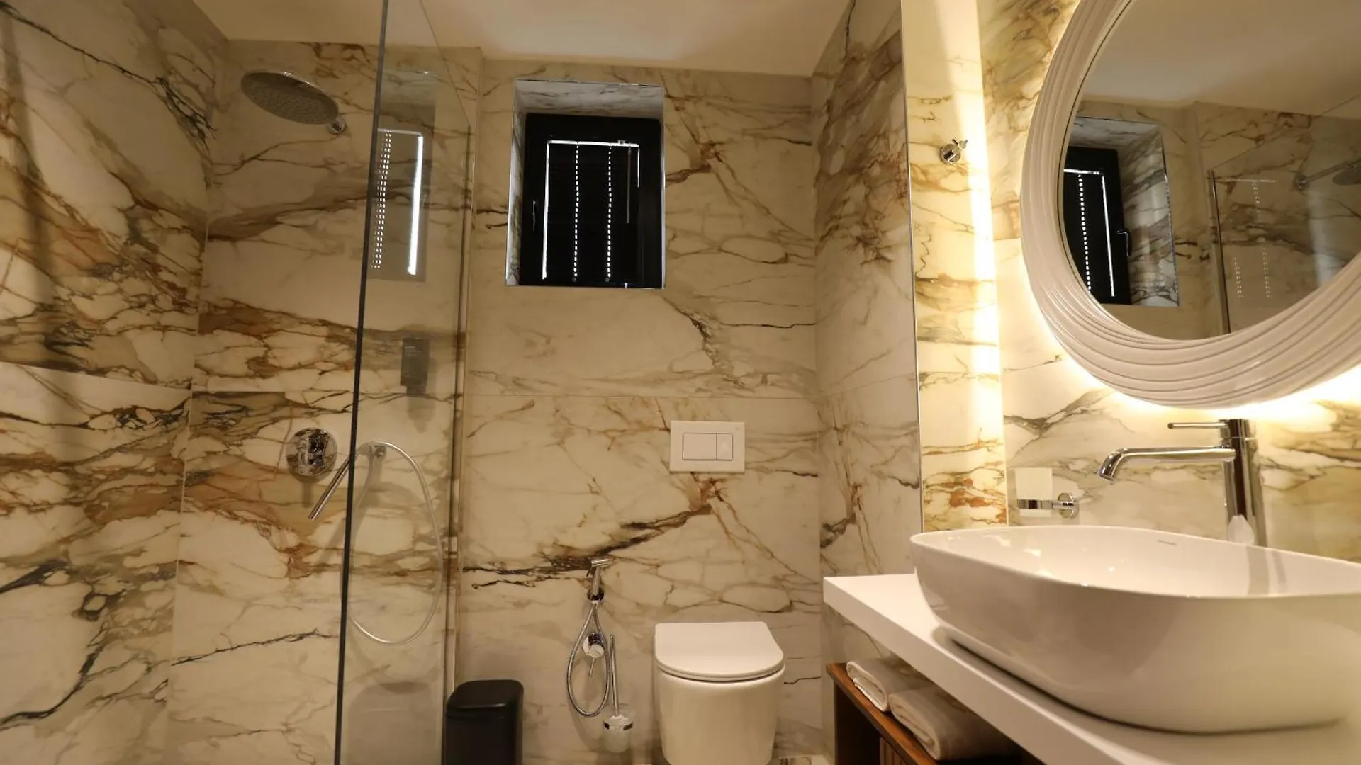 Rich Hotel Pogradec